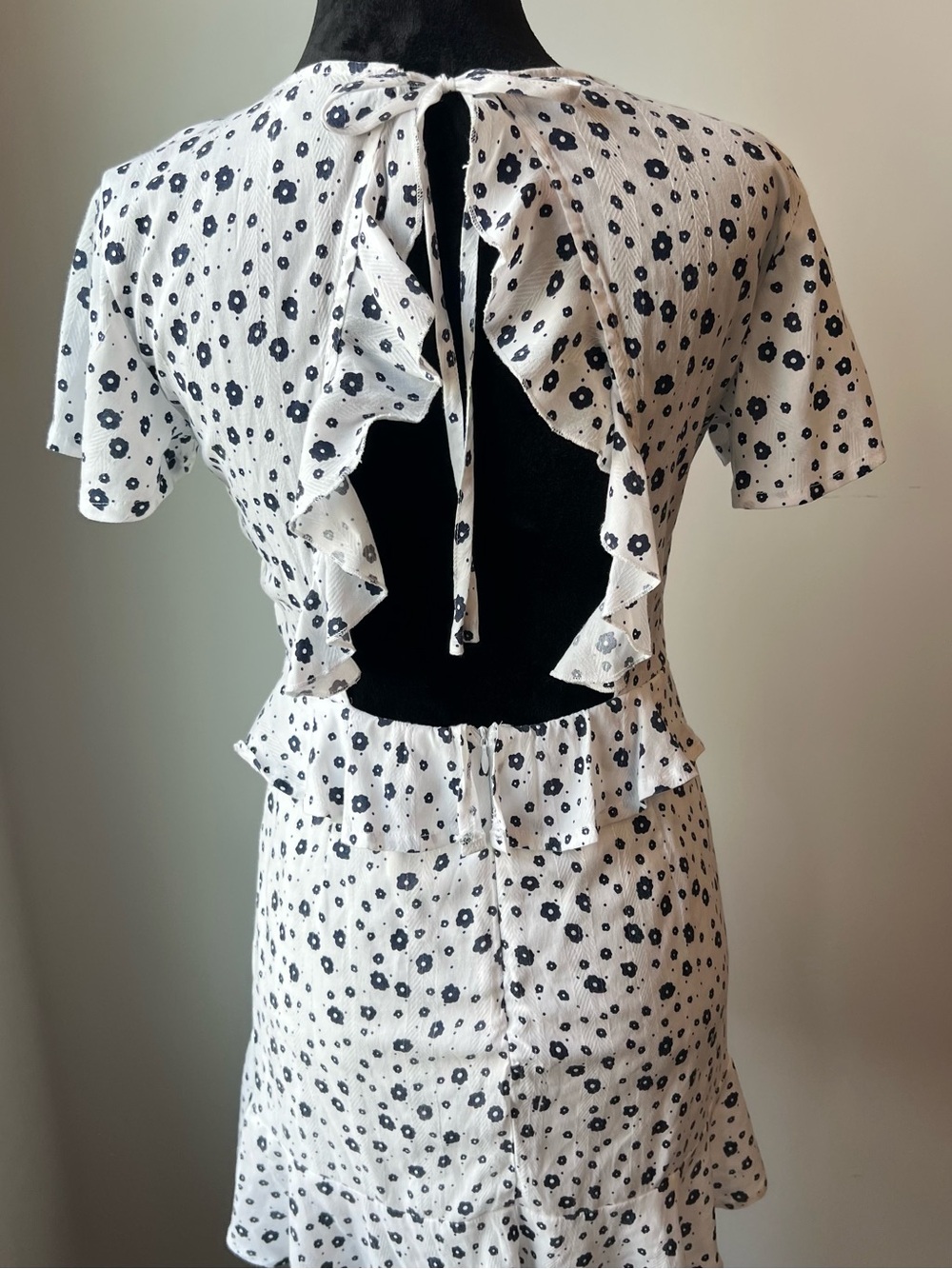 NWOT Princess Polly White and Navy Floral Cutout Mini Dress - US 8 - Picture 9 of 12